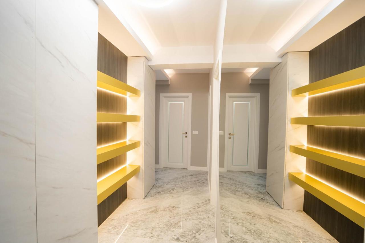 Deluxe Aparthotel Marwell Residence Szucsáva Kültér fotó