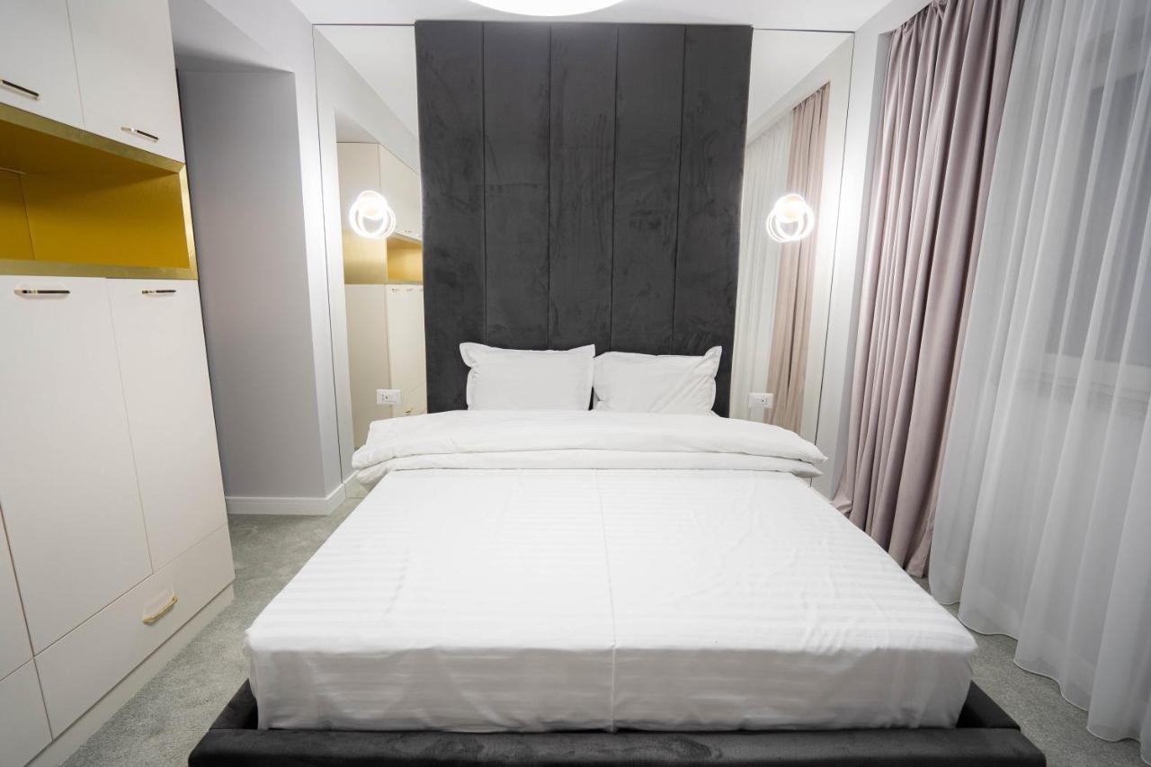 Deluxe Aparthotel Marwell Residence Szucsáva Kültér fotó