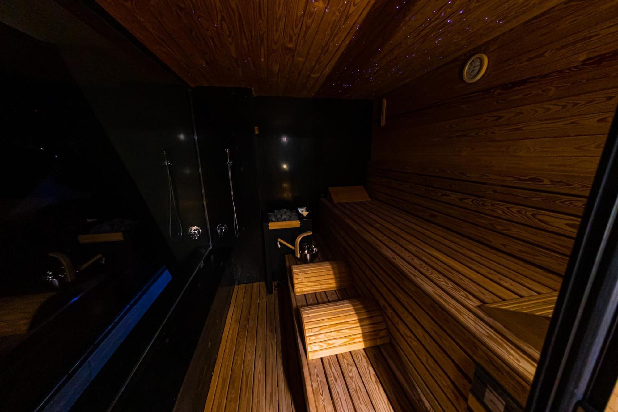 Deluxe Aparthotel Marwell Residence Szucsáva Szoba fotó