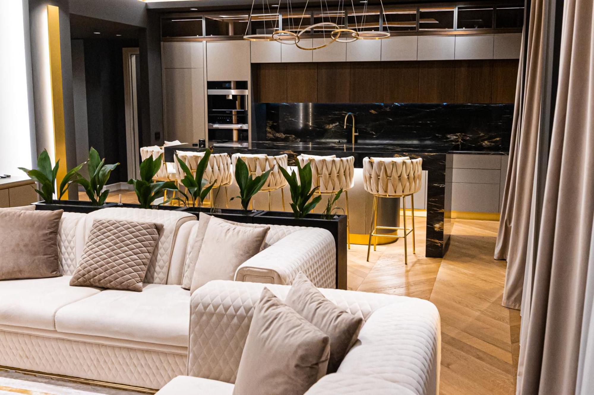 Deluxe Aparthotel Marwell Residence Szucsáva Kültér fotó